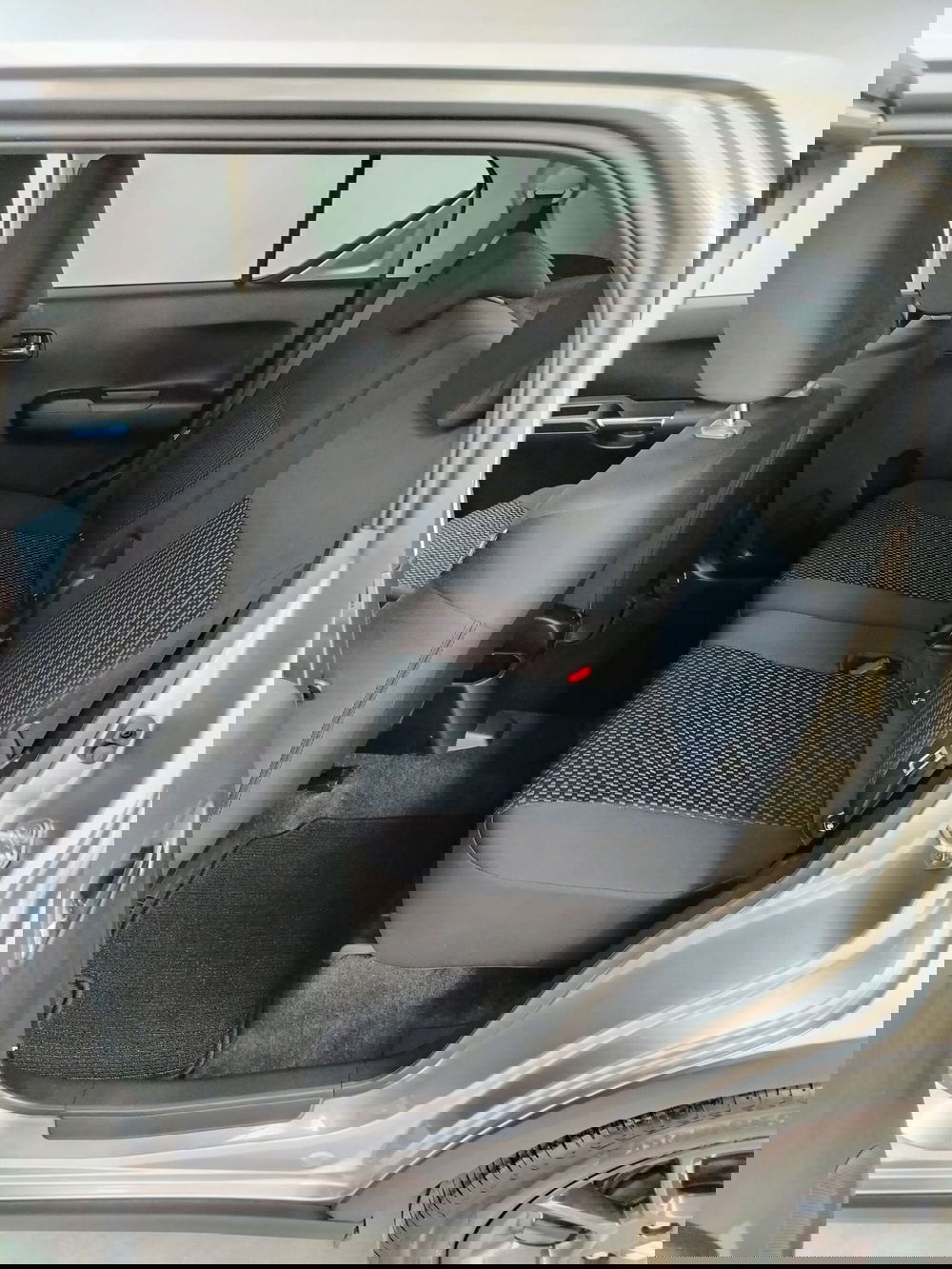 Suzuki Ignis usata a Rovigo (8)