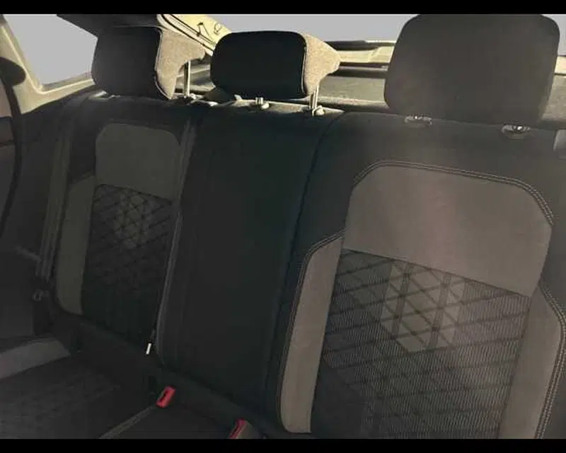 Volkswagen Taigo usata a Roma (11)