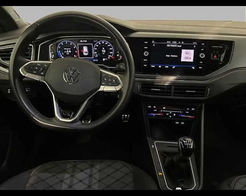 Volkswagen Taigo usata a Roma (8)