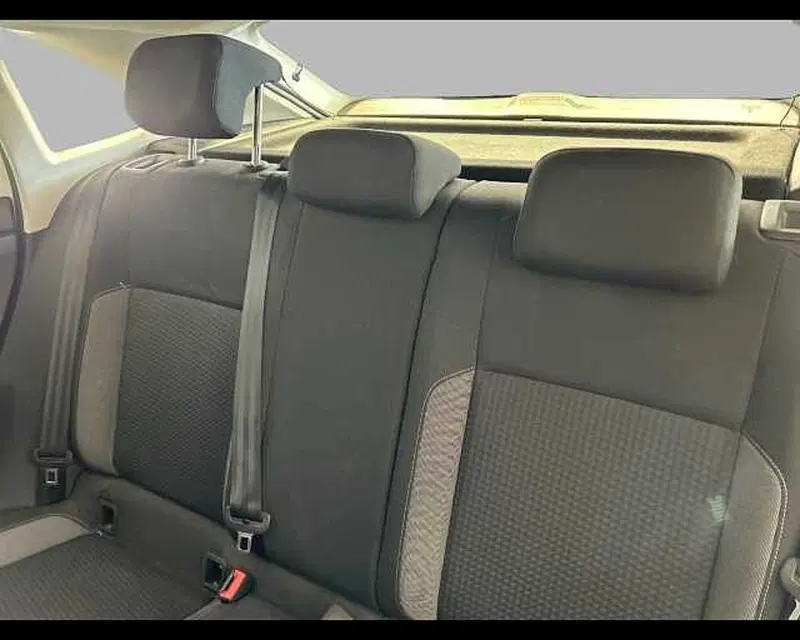 Volkswagen Taigo usata a Roma (11)