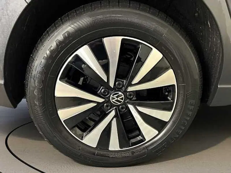 Volkswagen Taigo usata a Roma (7)