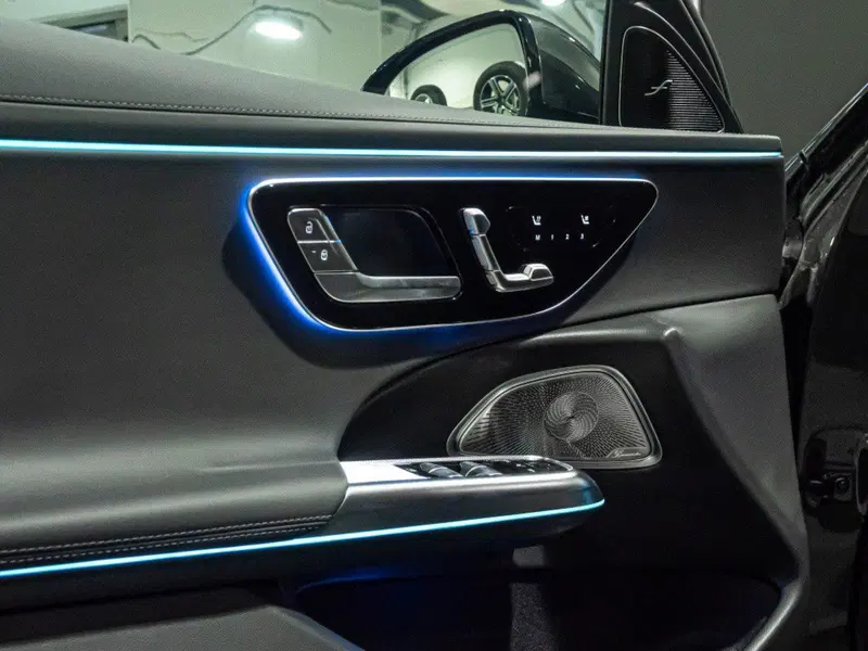 Mercedes-Benz Classe E nuova a Ancona (12)
