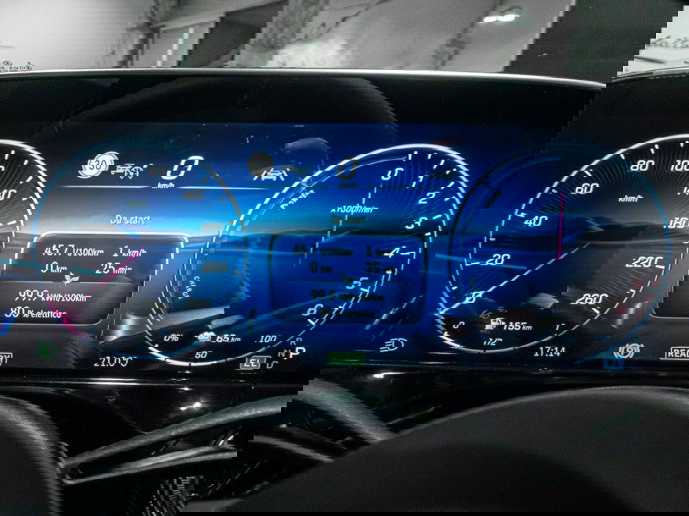 Mercedes-Benz Classe E nuova a Ancona (16)