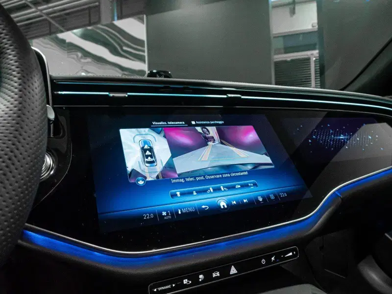 Mercedes-Benz Classe E nuova a Ancona (17)