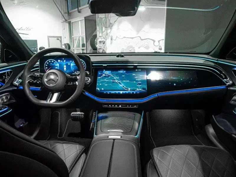 Mercedes-Benz Classe E nuova a Ancona (18)