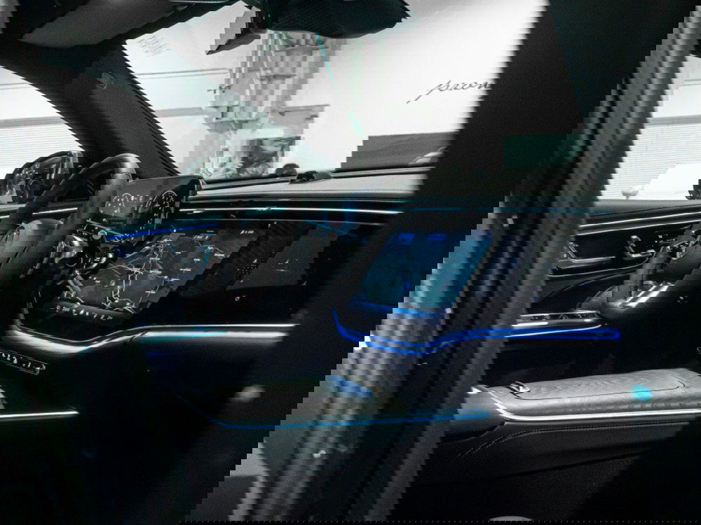 Mercedes-Benz Classe E nuova a Ancona (20)