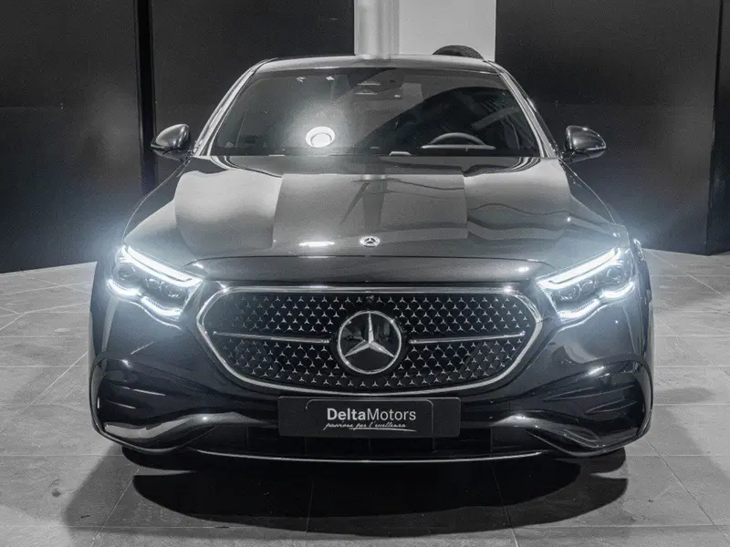 Mercedes-Benz Classe E nuova a Ancona (5)