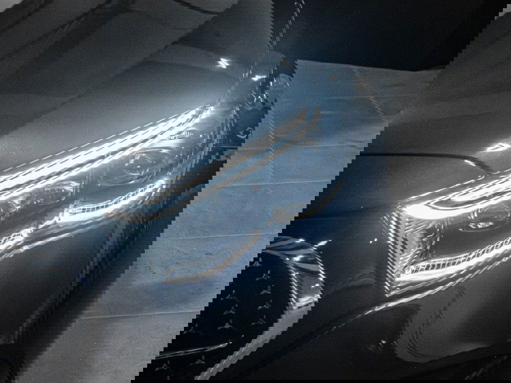 Mercedes-Benz Classe E nuova a Ancona (6)