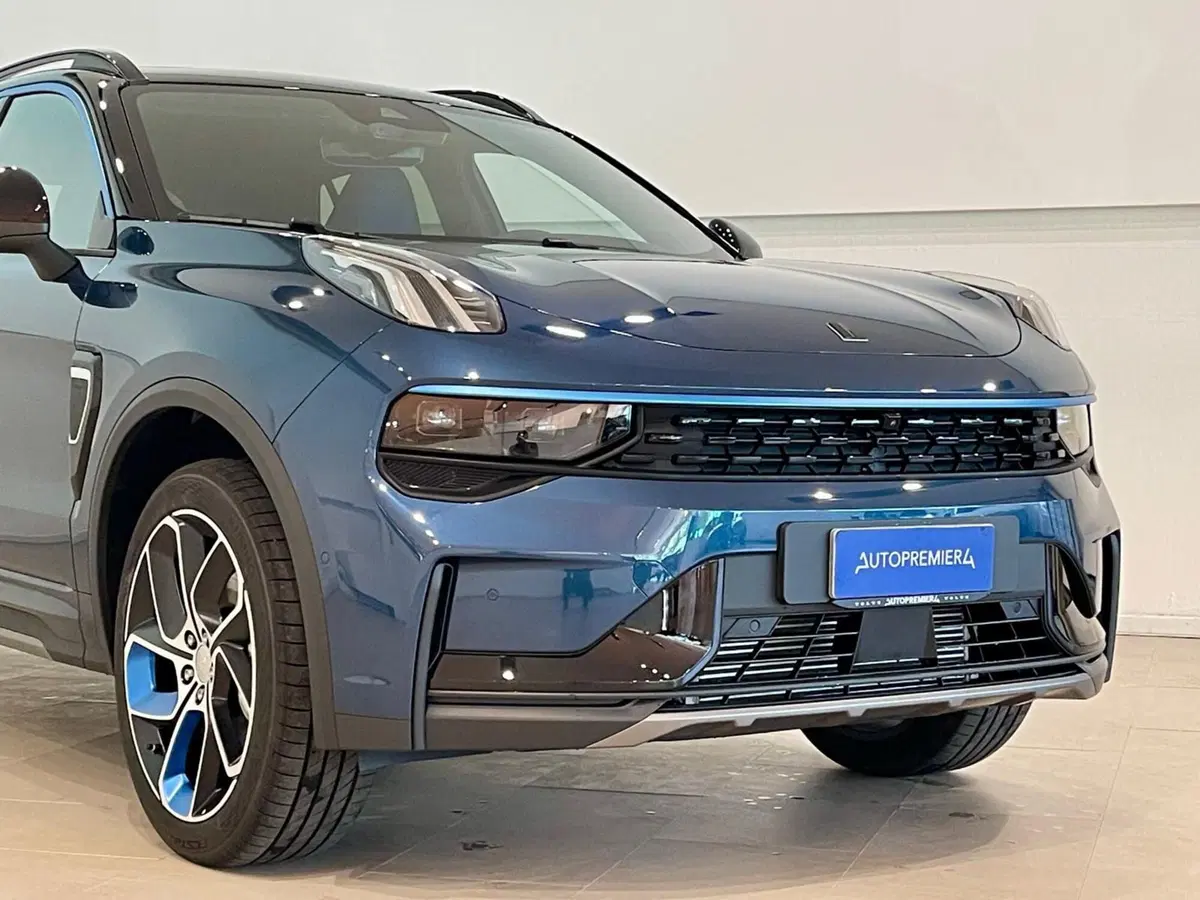 Lynk & Co 01 usata a Como (4)