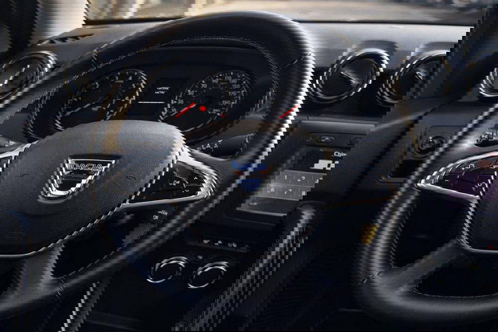 Dacia Duster usata a Rimini (12)