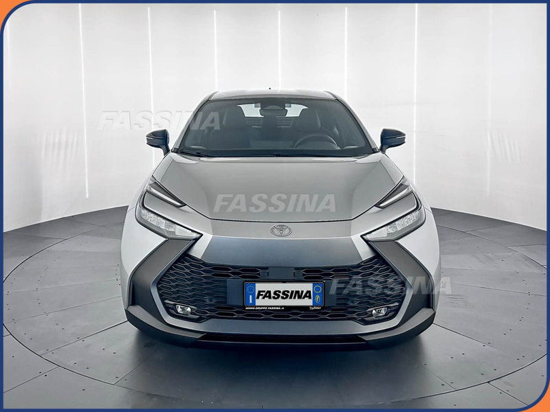 Toyota Toyota C-HR nuova a Milano (2)