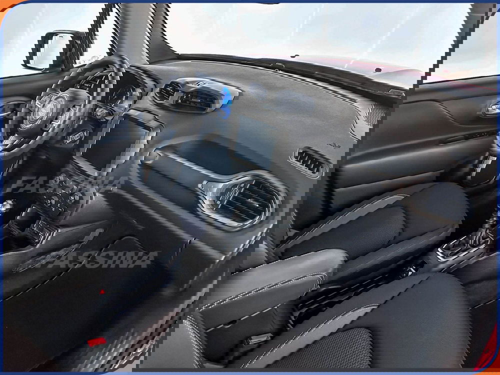 Jeep Renegade usata a Milano (12)