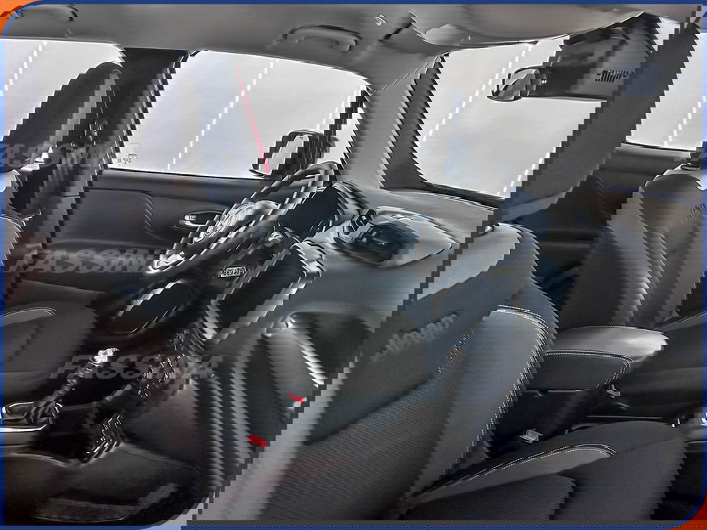 Jeep Renegade usata a Milano (13)