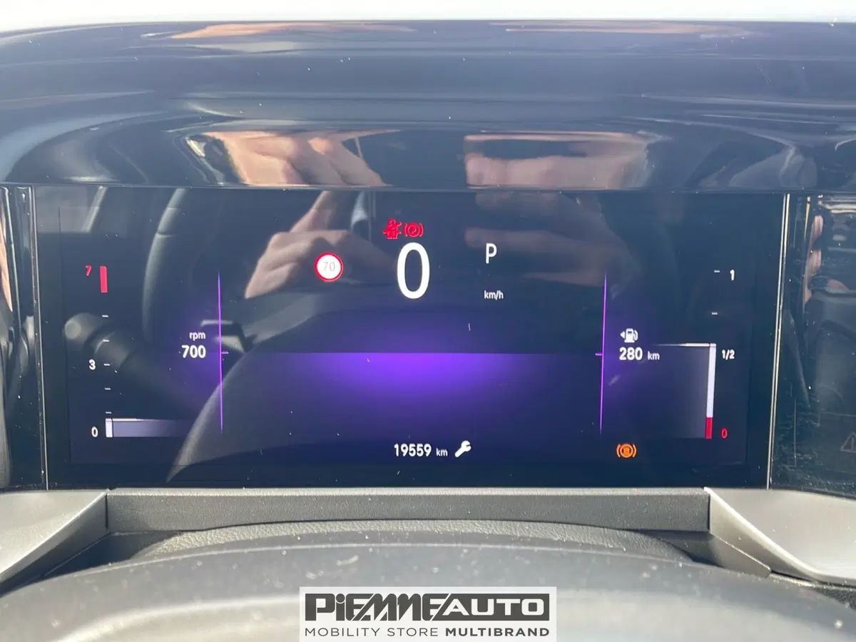 Opel Mokka usata a Piacenza (12)