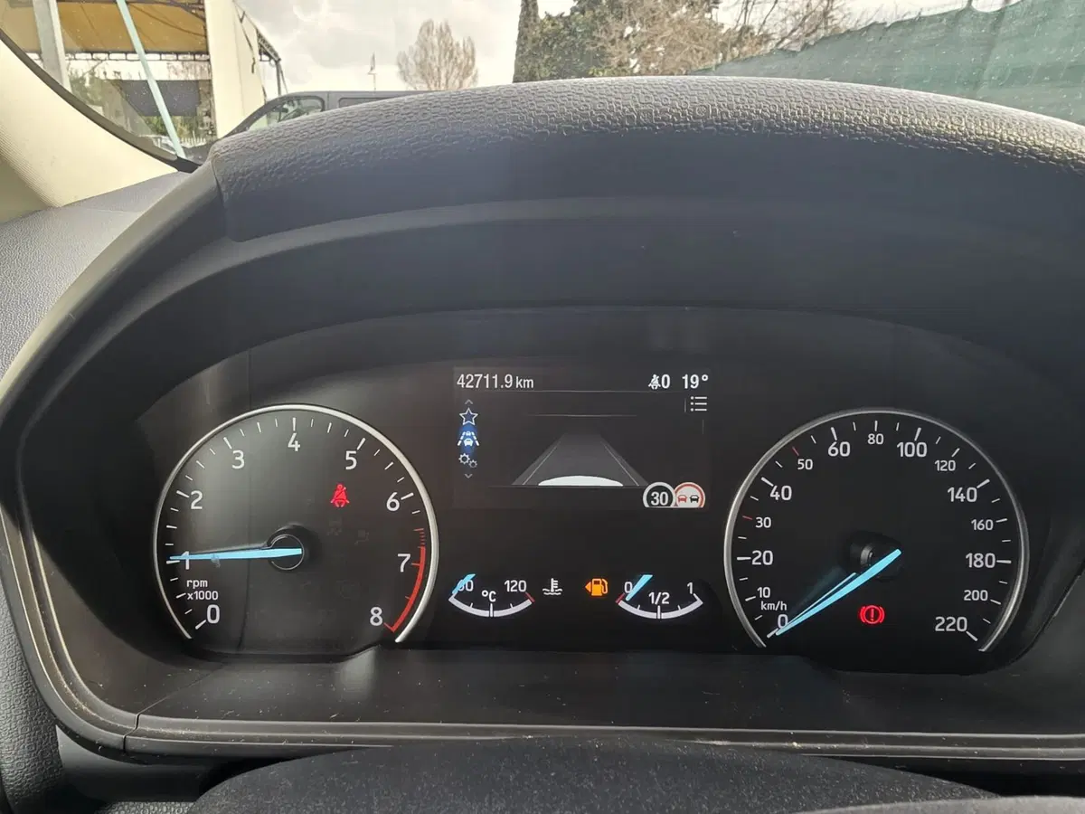 Ford EcoSport usata a Massa-Carrara (9)