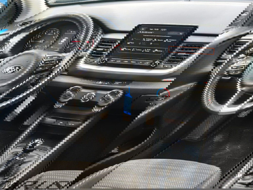 Kia Stonic usata a Foggia (10)