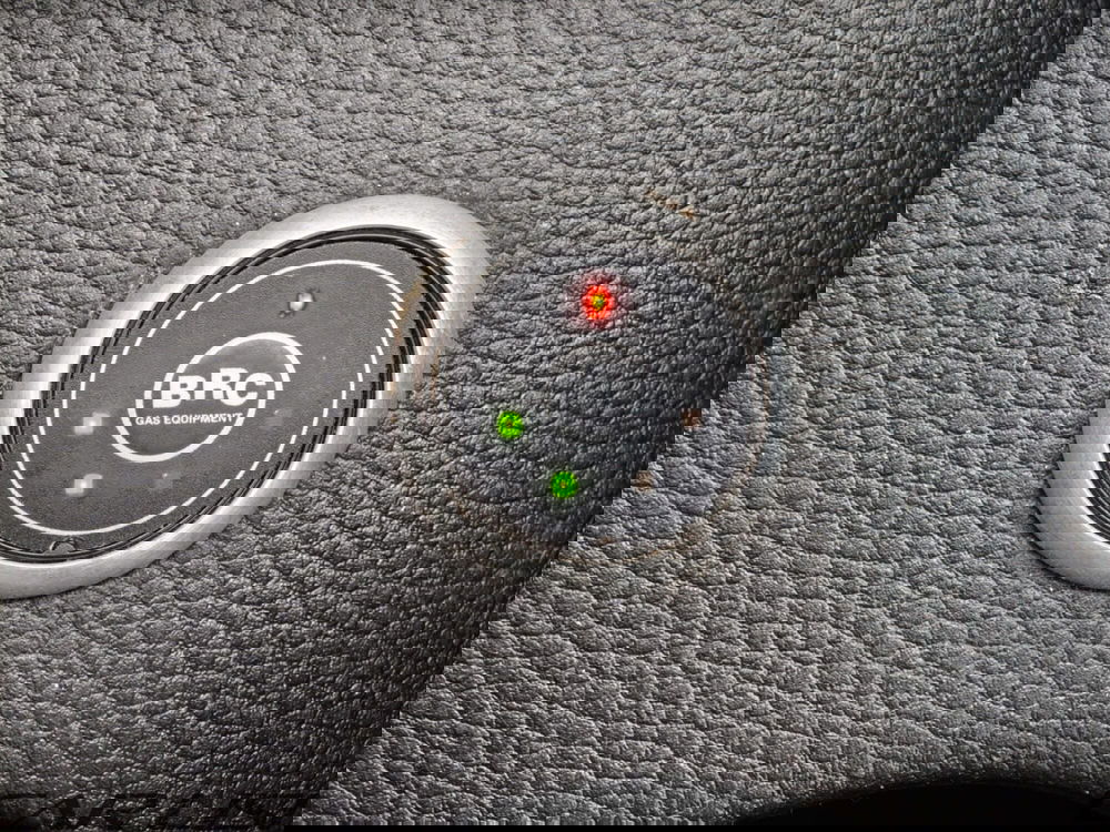 Kia Stonic usata a Foggia (12)