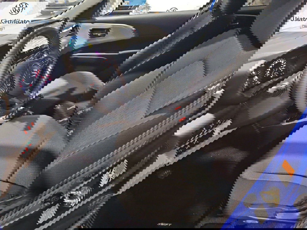 Suzuki Swift nuova a Genova (10)