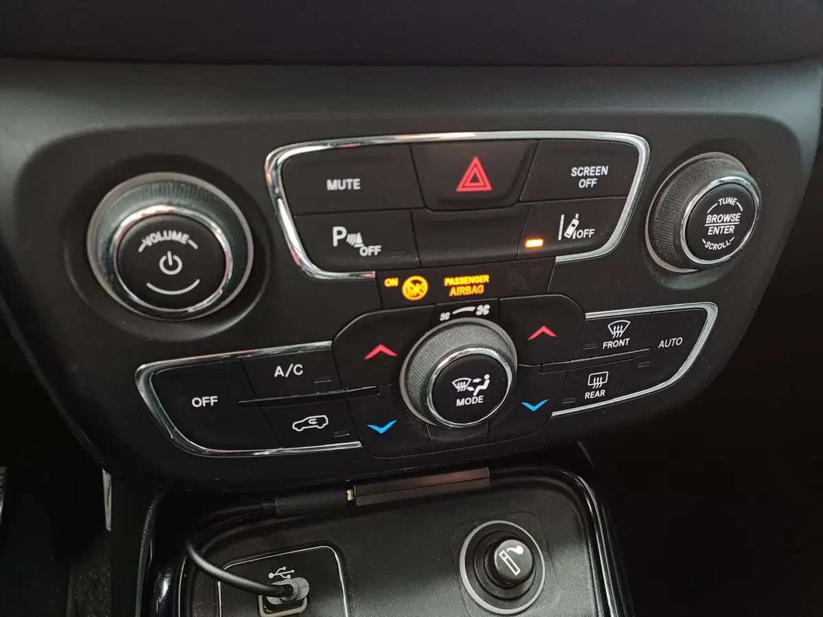 Jeep Compass usata a Modena (16)