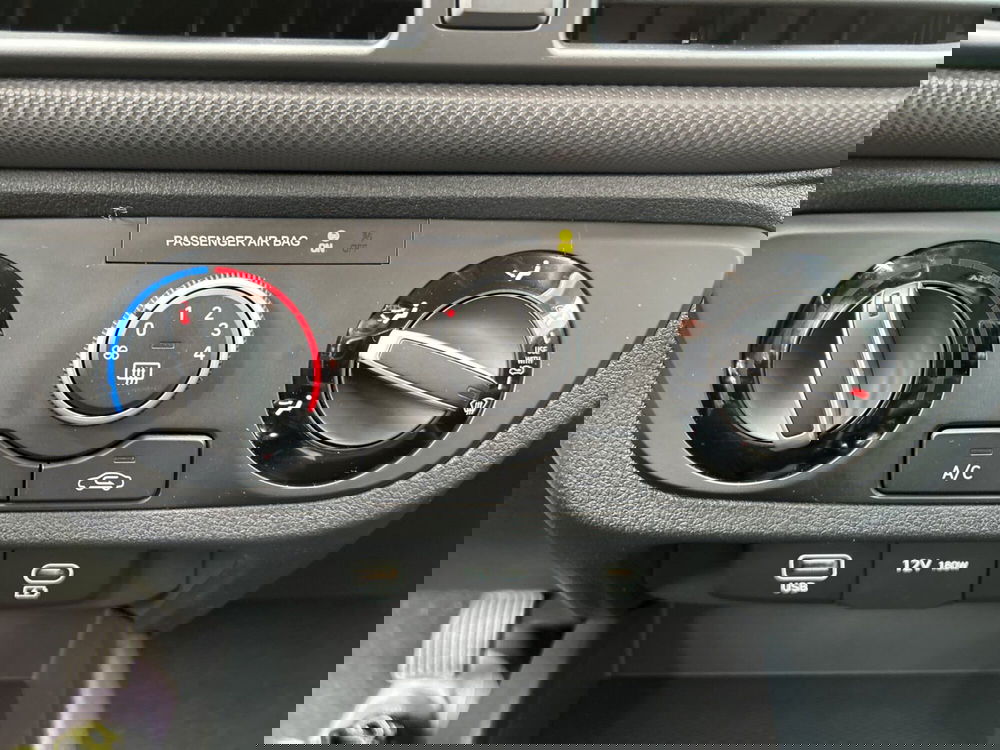 Hyundai i10 nuova a Latina (18)