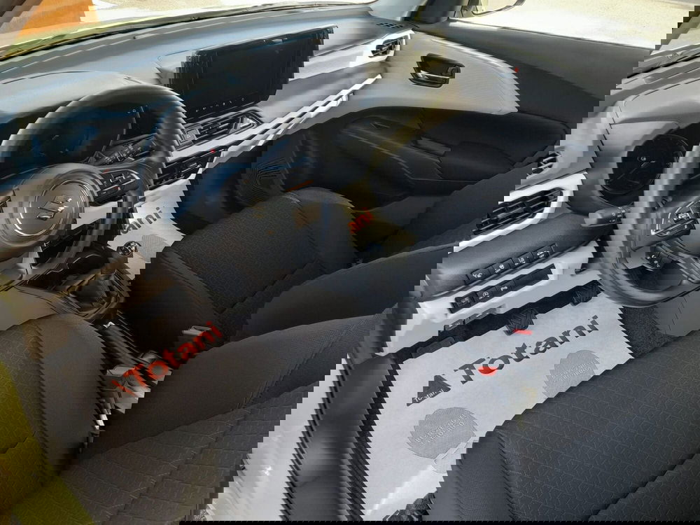 Suzuki Swift nuova a L'Aquila (17)