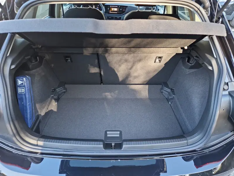 Volkswagen Polo nuova a Siena (10)