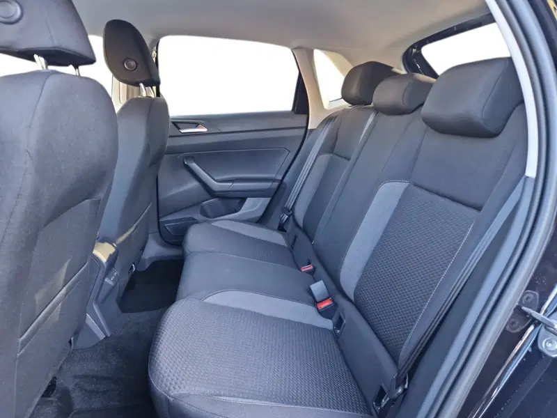 Volkswagen Polo nuova a Siena (12)