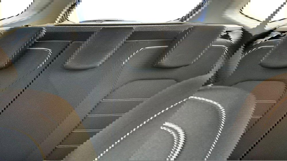 Dacia Duster usata a Padova (14)