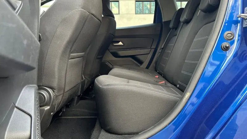 Dacia Duster usata a Padova (15)