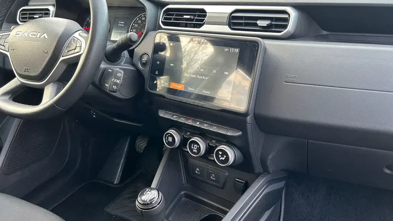 Dacia Duster usata a Padova (7)