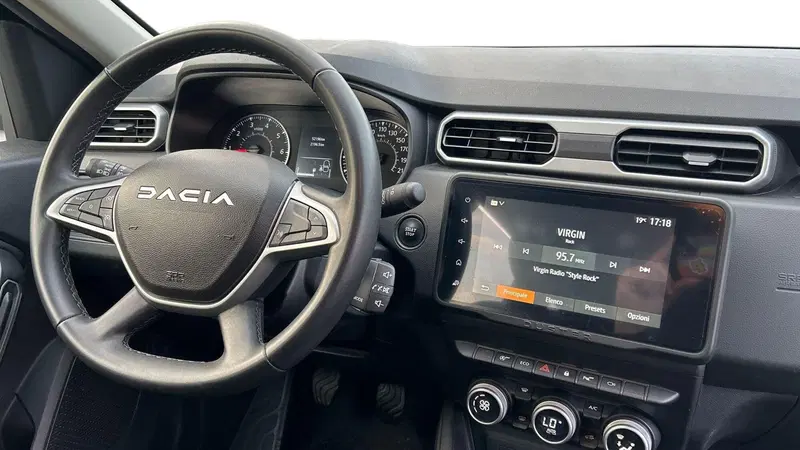 Dacia Duster usata a Padova (9)