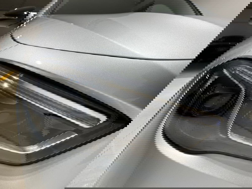 Mercedes-Benz GLA SUV nuova a Napoli (7)