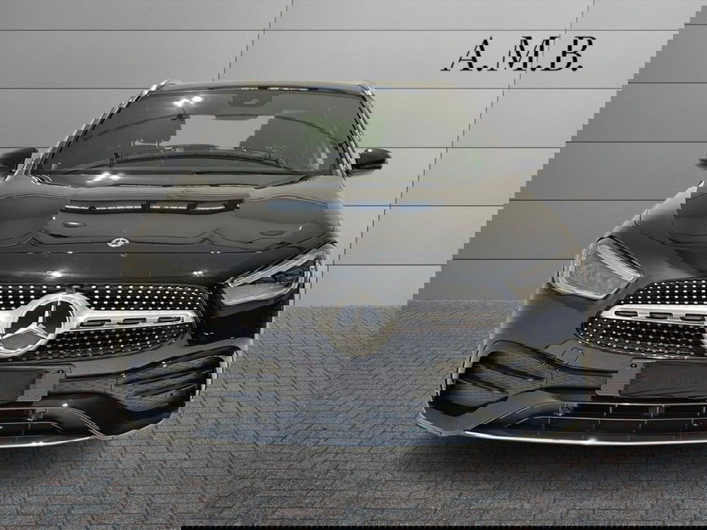 Mercedes-Benz GLA SUV usata a Napoli (3)