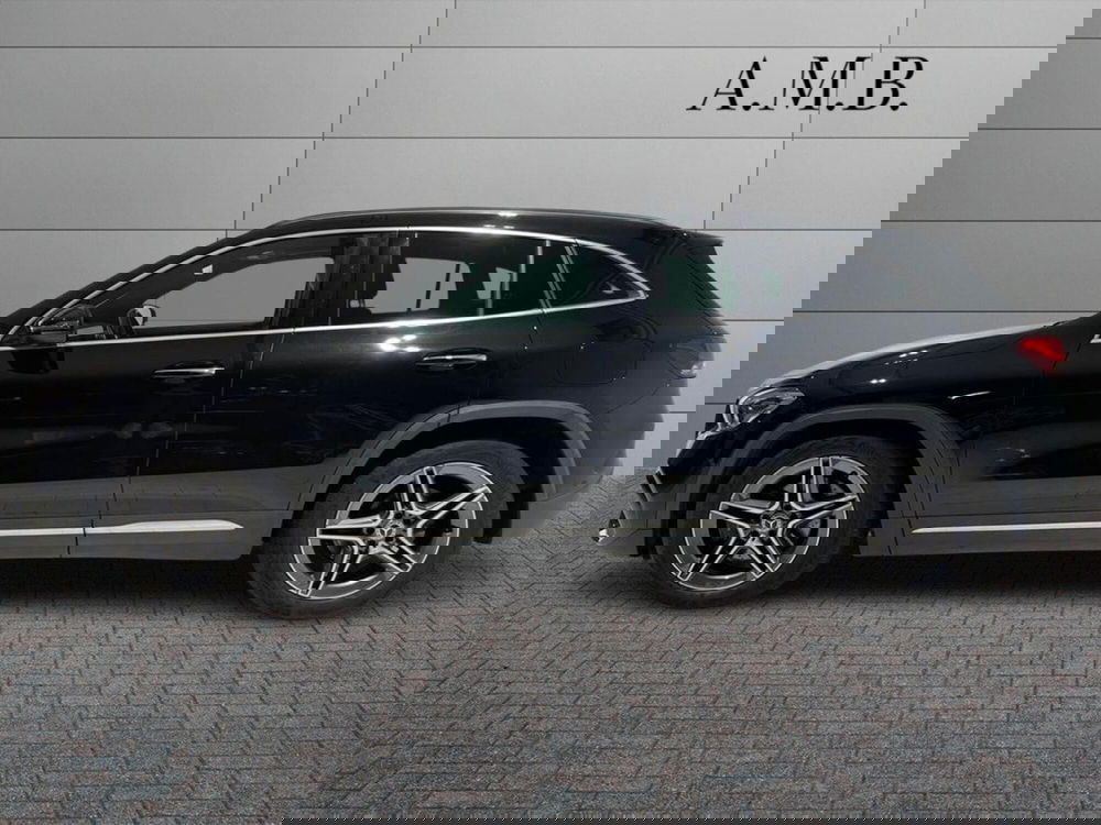 Mercedes-Benz GLA SUV usata a Napoli (6)