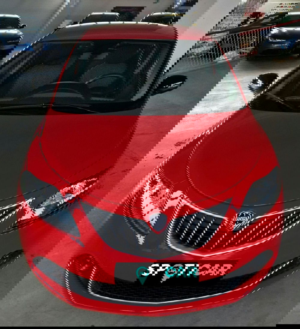 Lancia Ypsilon usata a Terni (2)