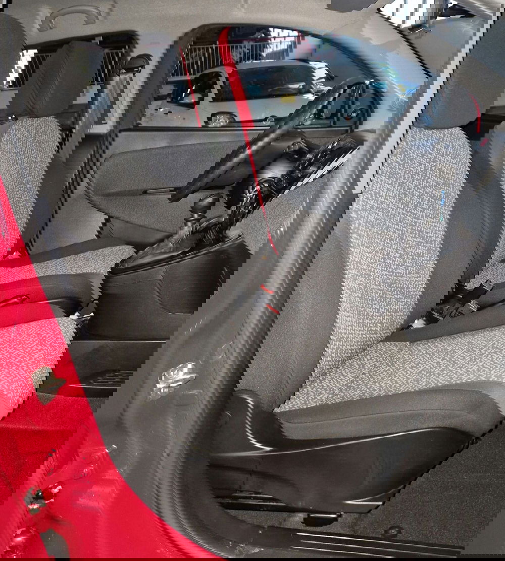 Lancia Ypsilon usata a Terni (8)