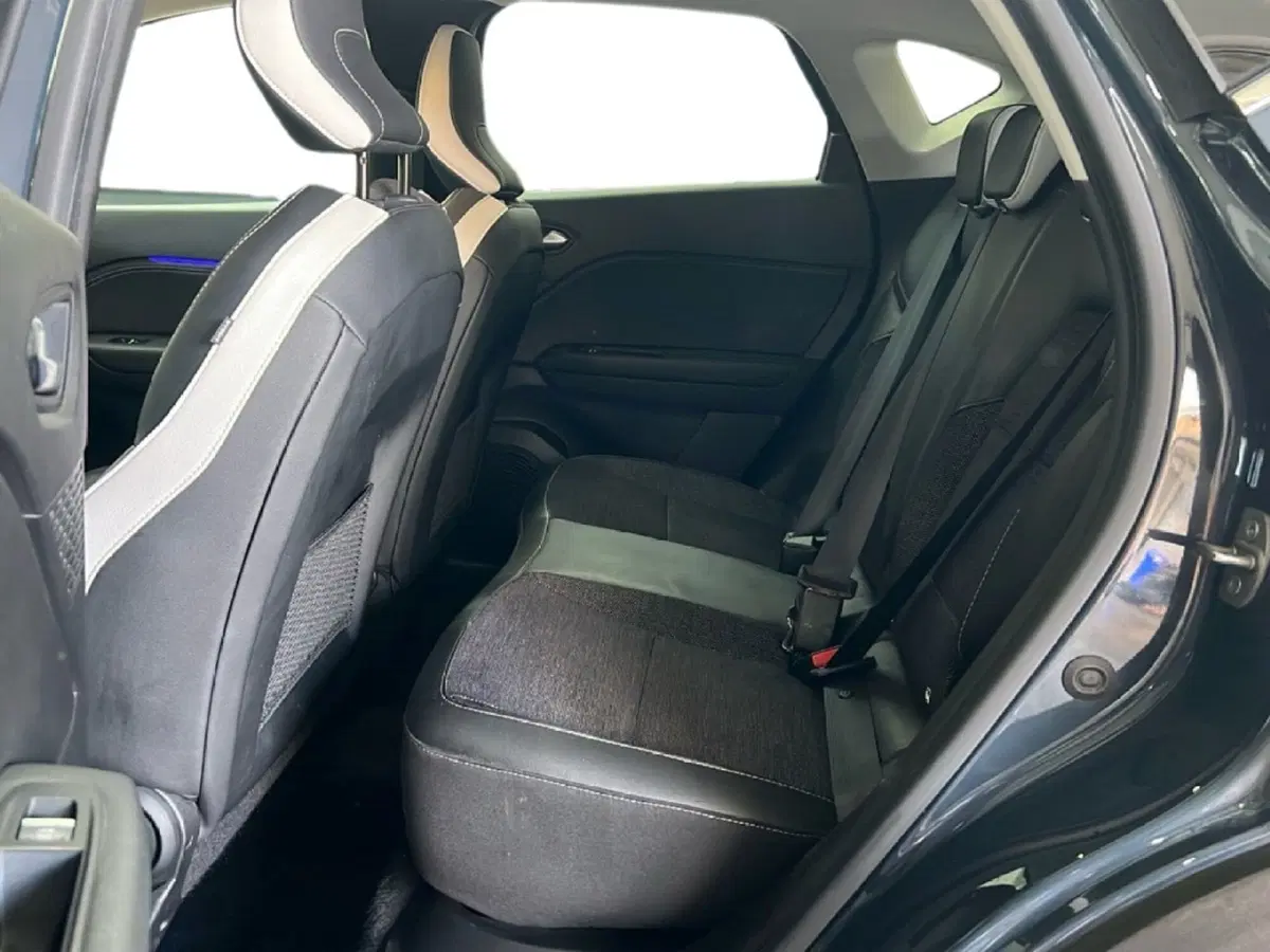 Renault Captur usata a Roma (11)