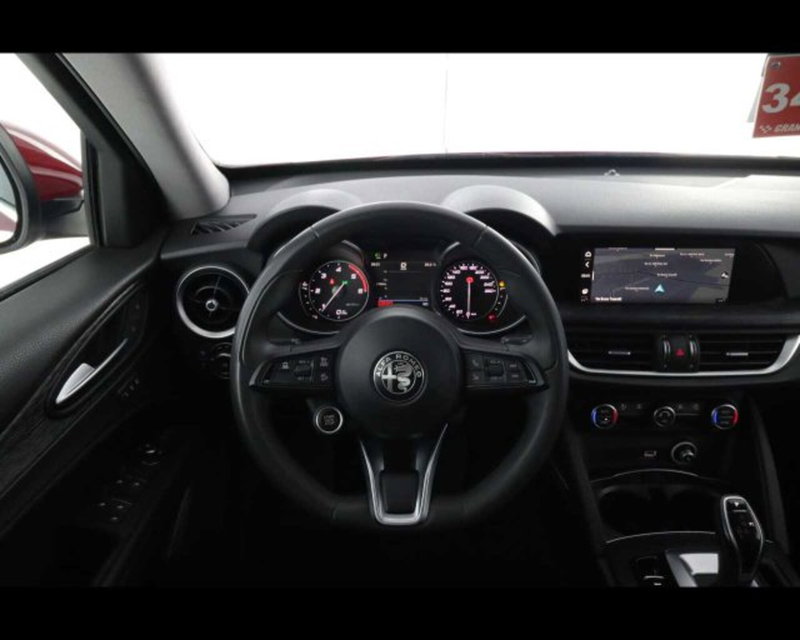 Alfa Romeo Stelvio usata a Bologna (11)