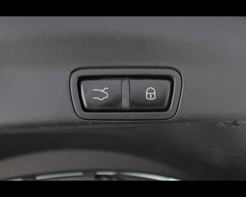 Alfa Romeo Stelvio usata a Bologna (14)