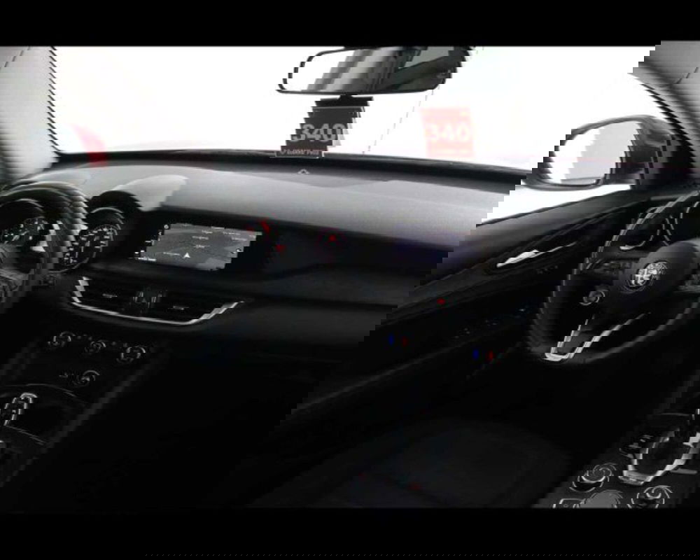 Alfa Romeo Stelvio usata a Bologna (19)