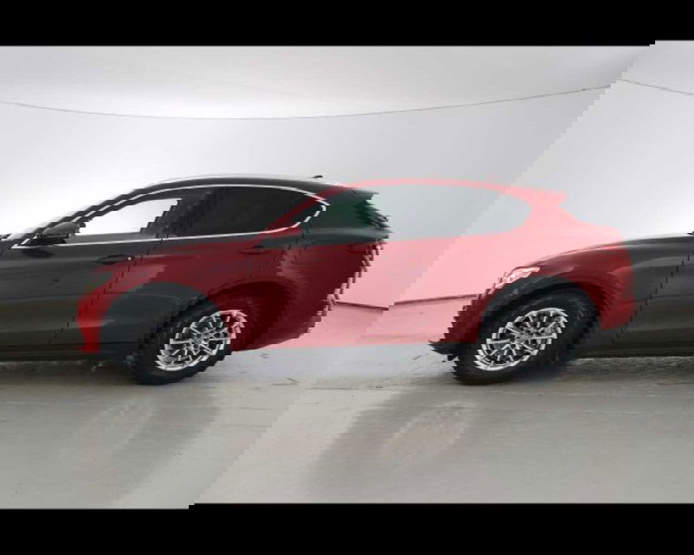 Alfa Romeo Stelvio usata a Bologna (8)