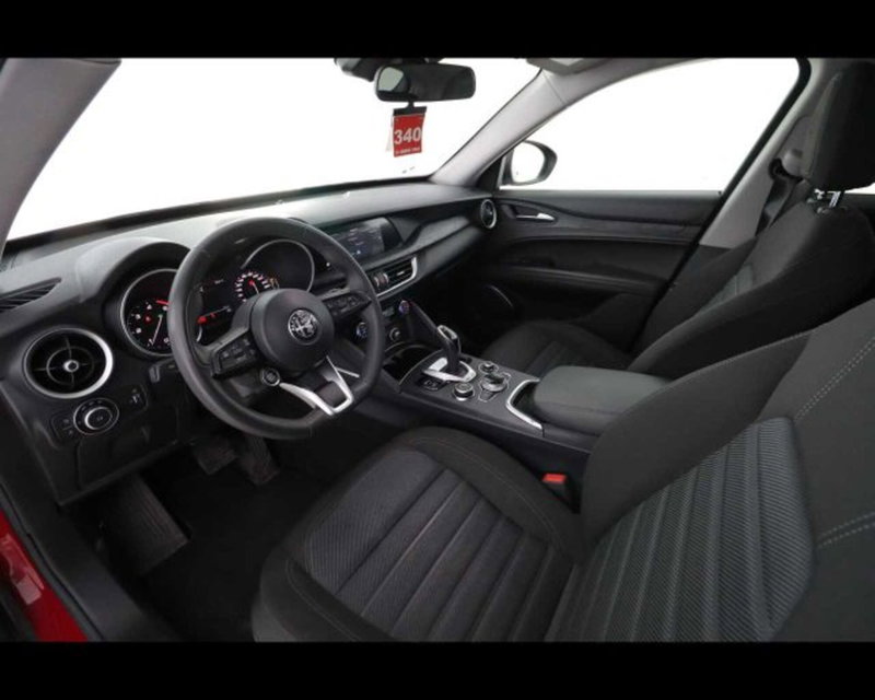 Alfa Romeo Stelvio usata a Bologna (8)