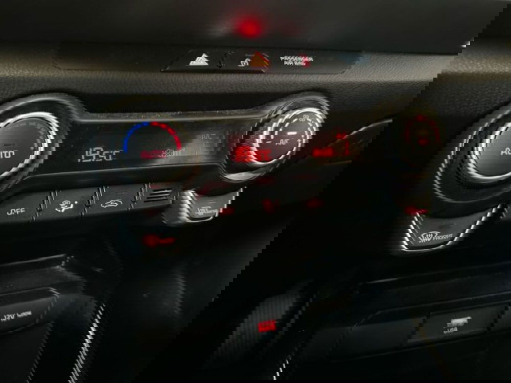 Kia Stonic usata a Bologna (17)