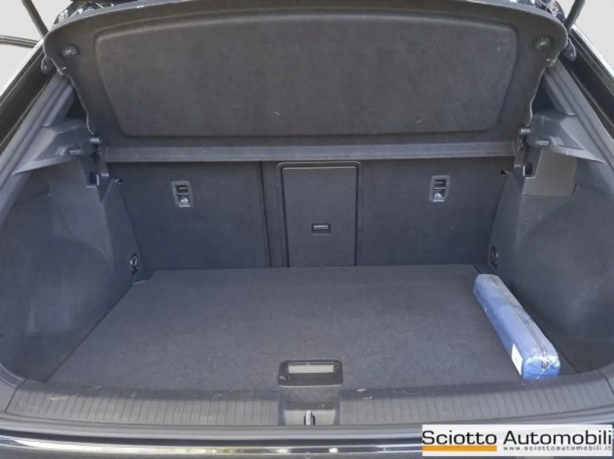Volkswagen T-Roc usata a Messina (17)