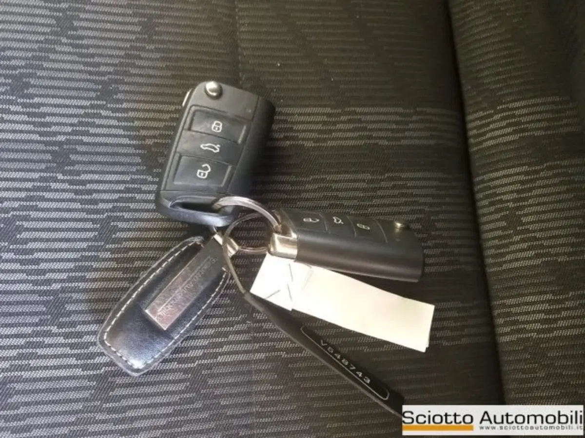 Volkswagen T-Roc usata a Messina (20)