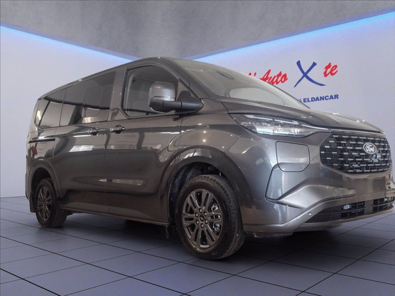 Ford Tourneo Custom nuova a Milano