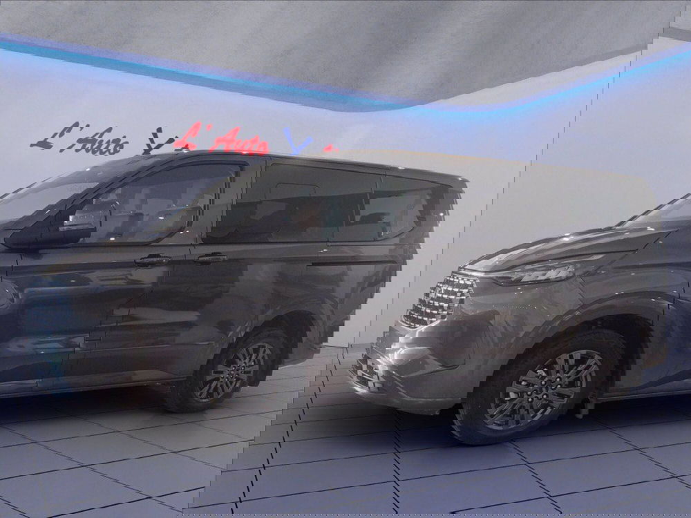 Ford Tourneo Custom nuova a Milano (3)