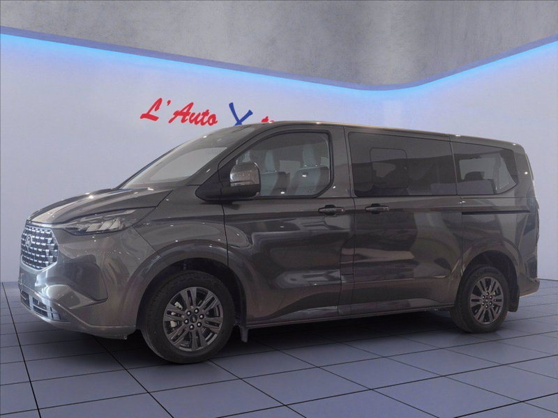 Ford Tourneo Custom nuova a Milano (3)