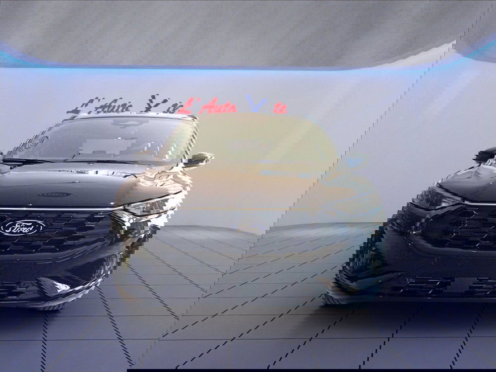 Ford Kuga nuova a Milano (2)