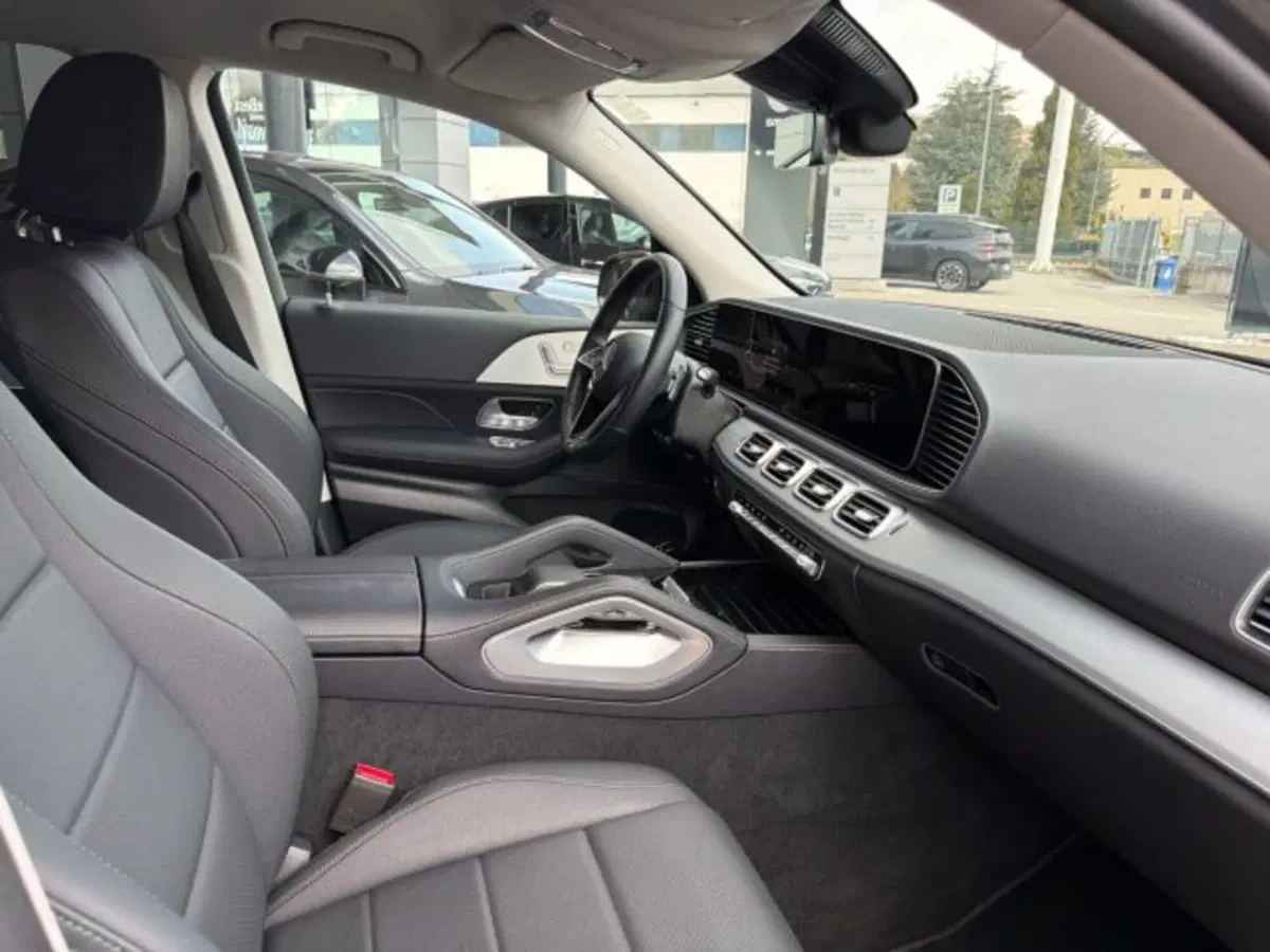 Mercedes-Benz GLB EQ usata a Potenza (9)